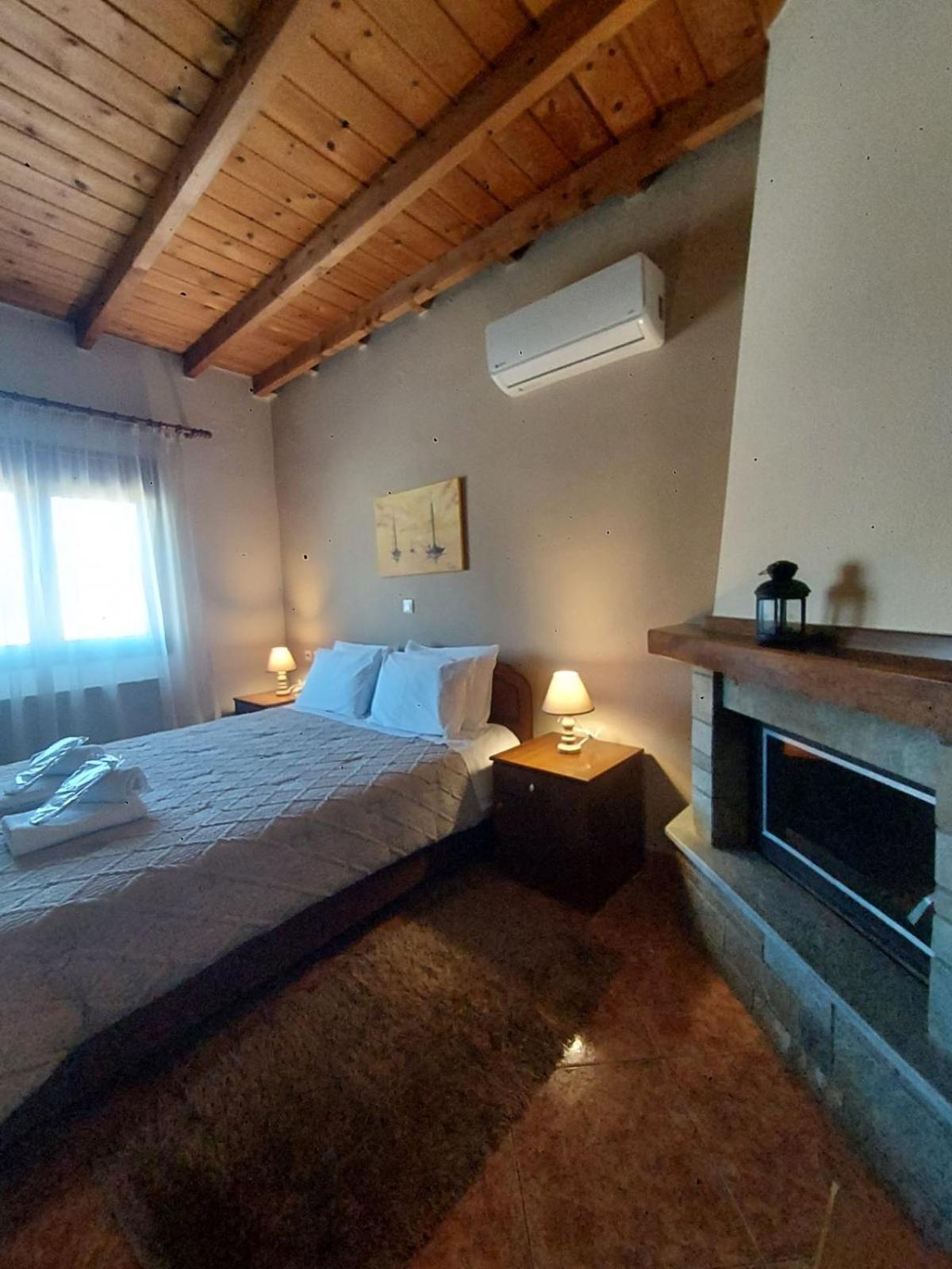 Guesthouse Platon Orma Ngoại thất bức ảnh