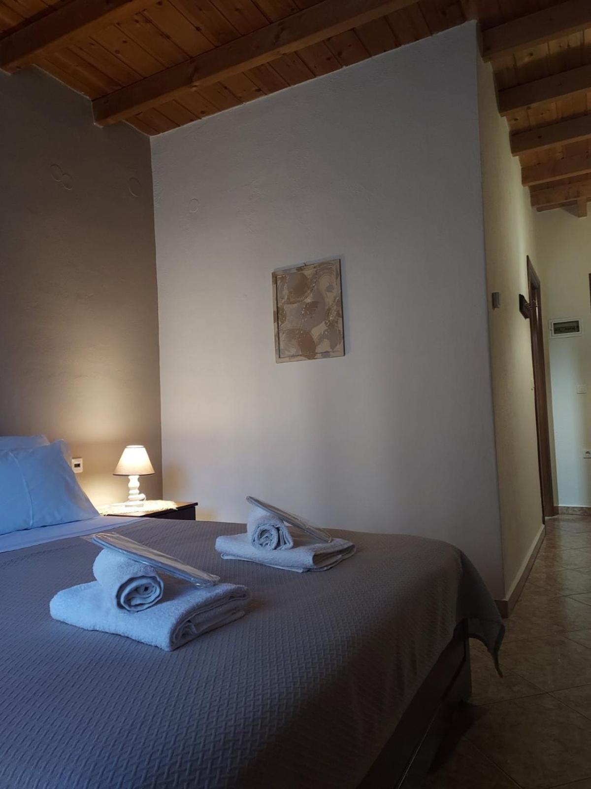 Guesthouse Platon Orma Ngoại thất bức ảnh