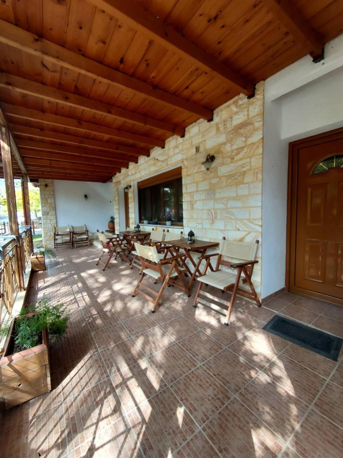 Guesthouse Platon Orma Ngoại thất bức ảnh