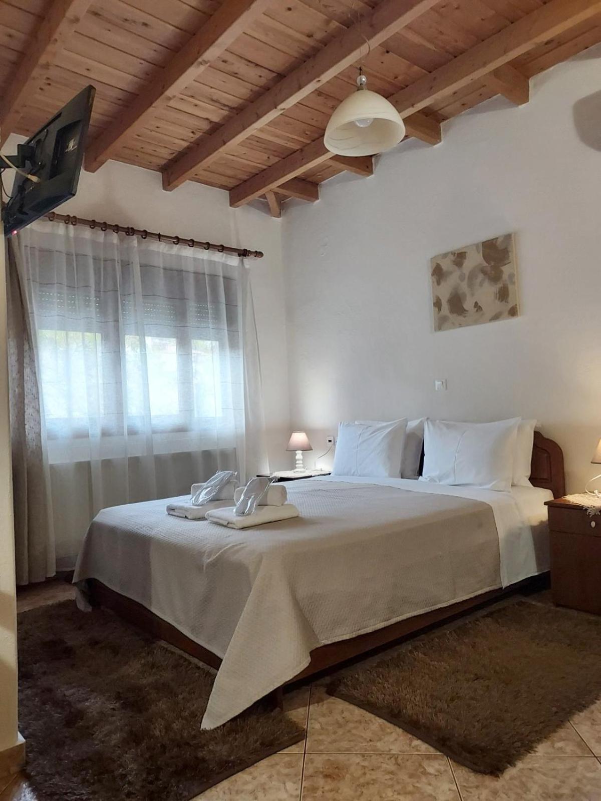 Guesthouse Platon Orma Ngoại thất bức ảnh